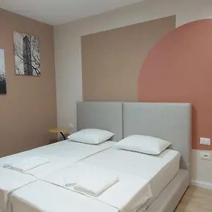 https://center-cozy-nest.albaniahotels.org