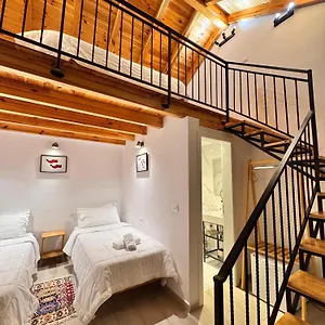 https://house-gogo-moustache.albaniahotels.org